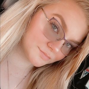 Meet your Posher, Marisa